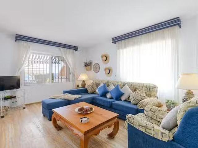 Piso de 4 habitaciones en Orihuela