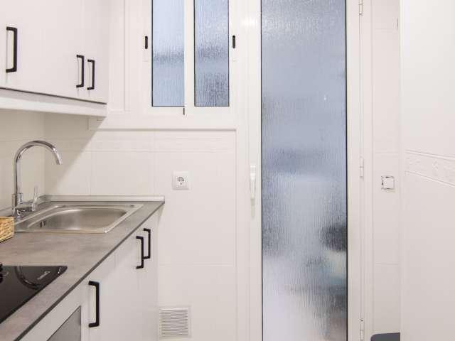 Piso de 4 habitaciones en alquiler en Navas, Barcelona