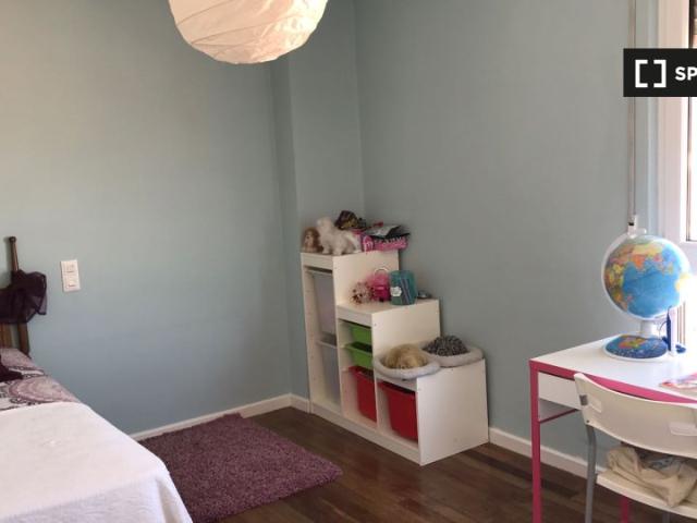 Piso de 4 habitaciones en alquiler en Abando, Bilbao