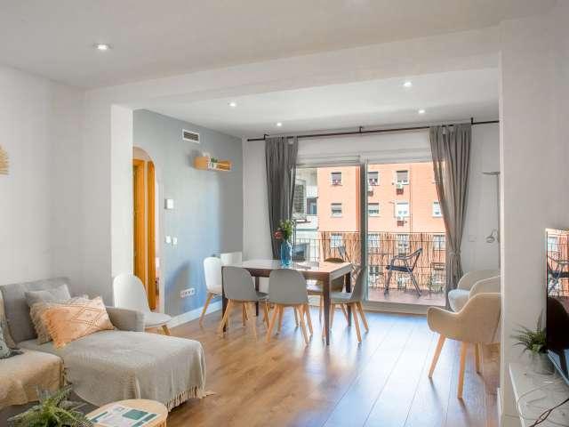 Piso de 4 habitaciones en alquiler en Adelfas, Madrid