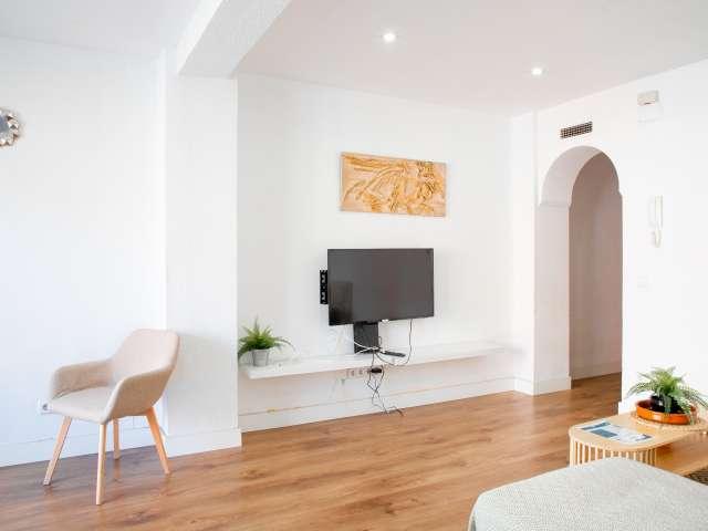 Piso de 4 habitaciones en alquiler en Adelfas, Madrid