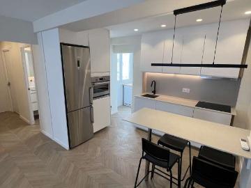 Piso de 4 habitaciones en alquiler en Burjassot, Valencia