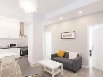 Piso de 4 habitaciones en alquiler en Campamento, Madrid