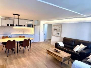 Piso de 4 habitaciones en alquiler en Castilla, Madrid