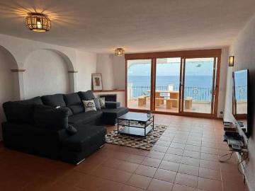 Piso de 4 habitaciones en alquiler en El Campello, Alicante