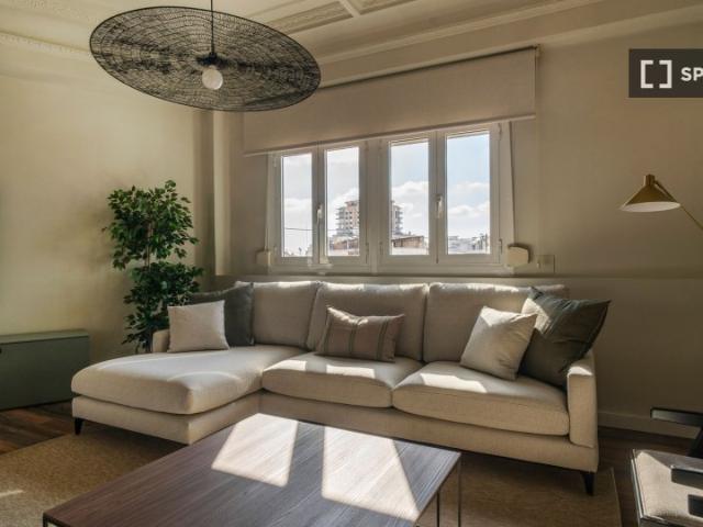Piso de 4 habitaciones en alquiler en El Pilar, Valencia