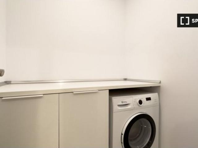 Piso de 4 habitaciones en alquiler en El Poblenou