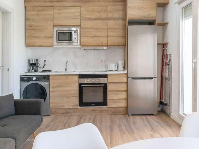 Piso de 4 habitaciones en alquiler en Puerta del Ángel