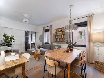 Piso de 4 habitaciones en alquiler en Pacífico, Madrid