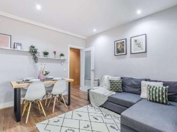 Piso de 4 habitaciones en alquiler en Pacífico, Madrid