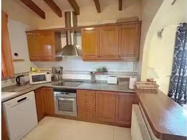 Piso de 4 habitaciones en alquiler en Pego, Alicante