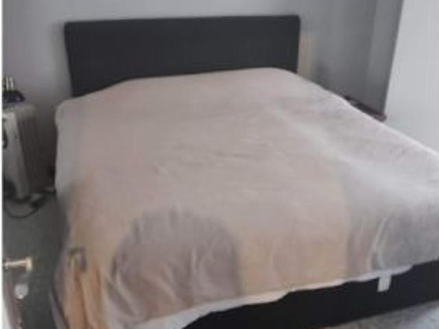 Piso de 4 habitaciones en alquiler en Sants Badal