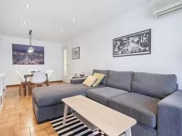 Piso de 4 habitaciones en Castelldefels