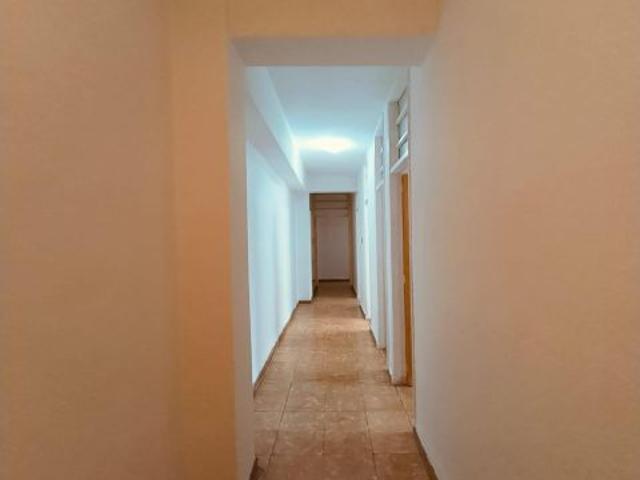PISO DE 4 HABITACIONES EN EL CENTRO DE SANTA CRUZ