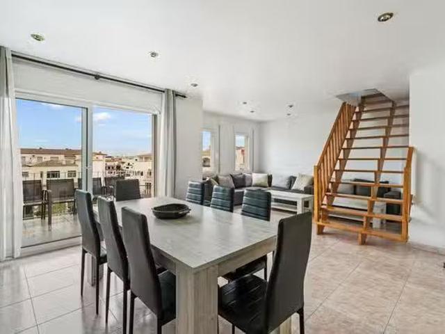 Piso de 4 habitaciones en Empuriabrava