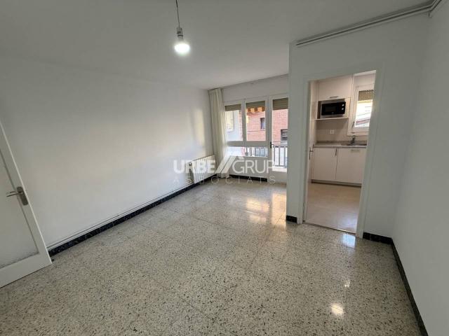 PISO DE 4 HABITACIONES EN SANT PERE