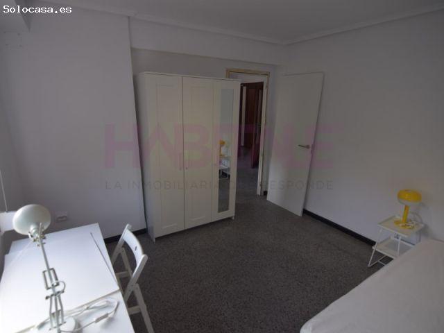 Piso de 4 habitaciones junto a las Universidades Av. Blasco Ibáñez