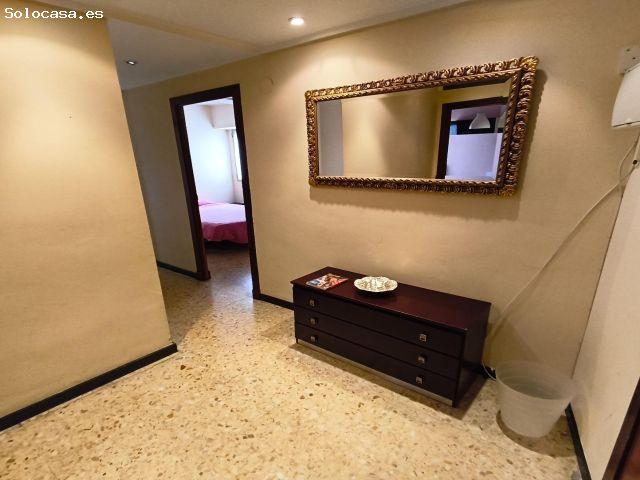 Piso de 54m2 útiles AMUEBLADO. Distribuido en dos dormitorios, salón, cocina y baño