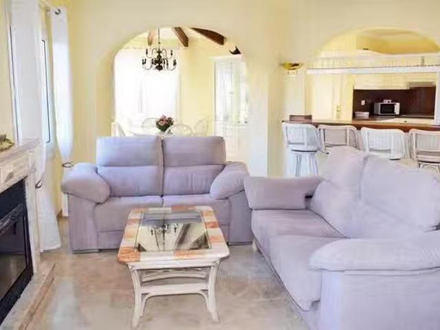 Piso de 5 habitaciones en Oliva