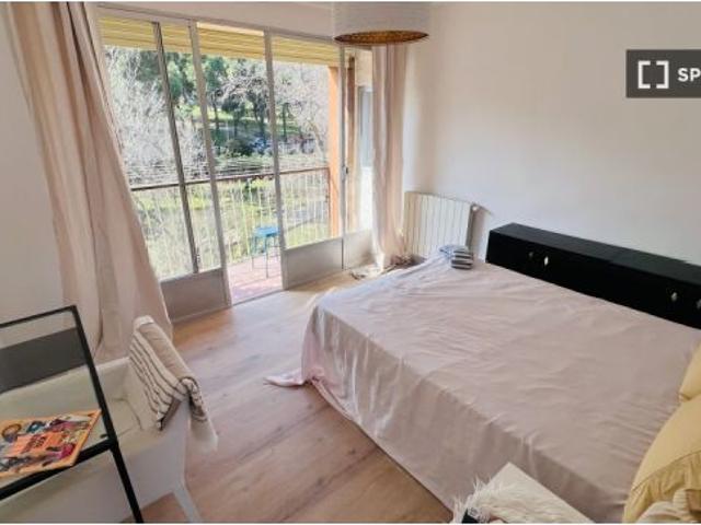 Piso de 5 habitaciones en alquiler en El Pardo