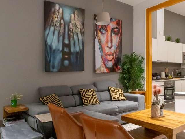 Piso de 5 habitaciones en alquiler en Embajadores, Madrid