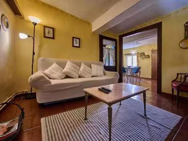 Piso de 5 habitaciones en Labastida / Bastida