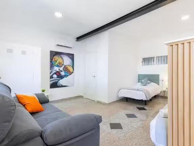 Piso de 5 habitaciones en San Pascual