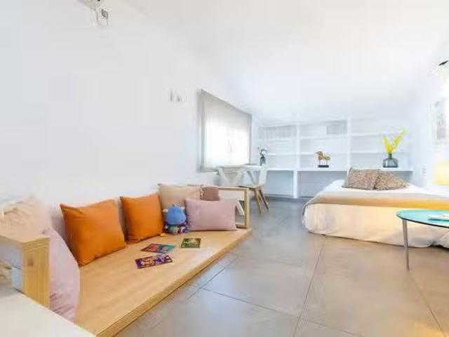 Piso de 7 habitaciones en els Ciprerets