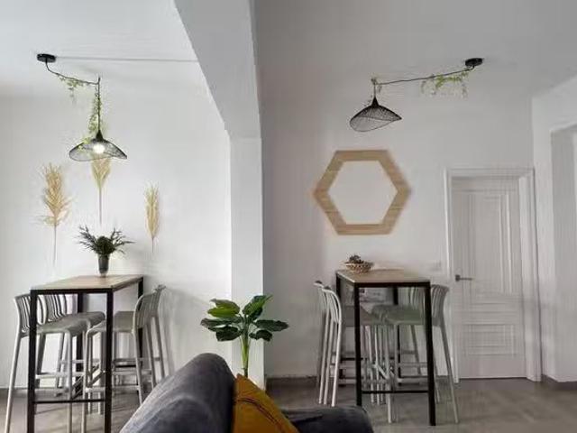 Piso de 9 habitaciones en Vigo