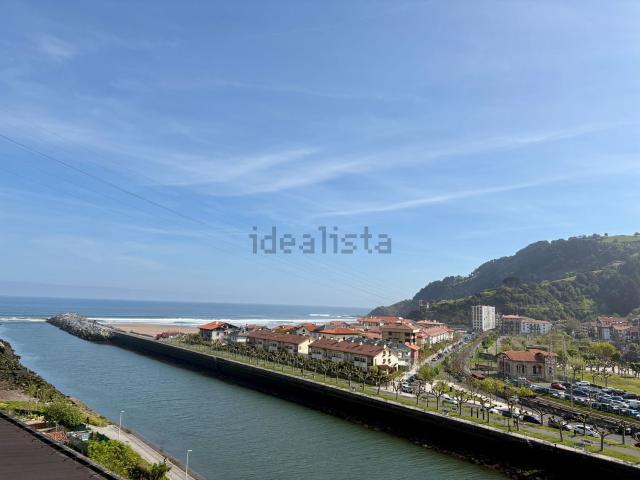 Piso, Deba