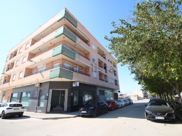 Piso, Dolores