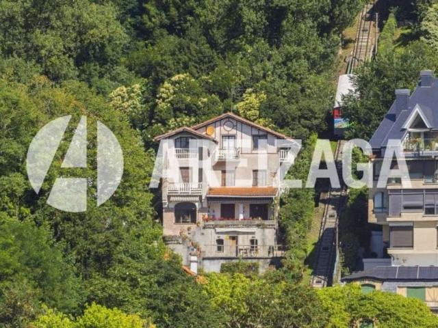 Villa / Chalet de lujo de 450 m2 en venta en San Sebastián, España