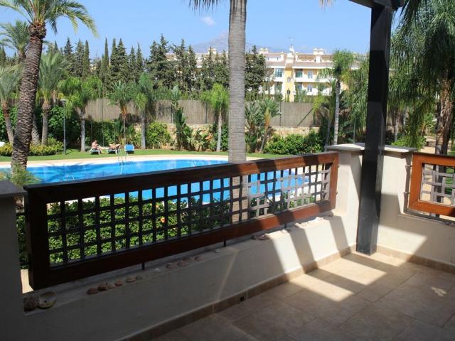 Piso exclusivo de 100 m2 en venta en Nueva Andalucia, Andalucía