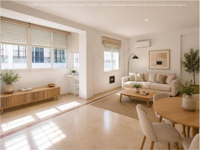 Piso exclusivo de 103 m2 en venta en Sevilla, Andalucía