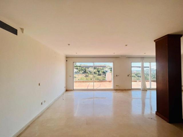 Piso exclusivo de 120 m2 en venta en Benahavís, Andalucía
