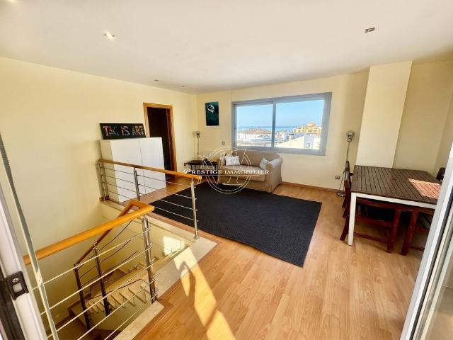 Piso exclusivo de 132 m2 en venta en Rosas, Cataluña