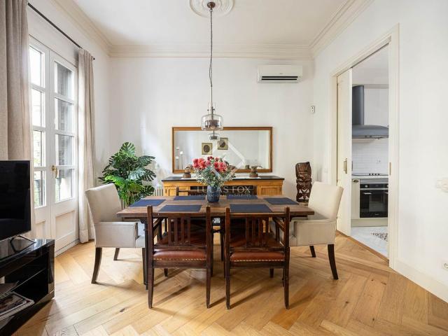 Piso de alto standing de 140 m2 en alquiler en Barcelona, Cataluña