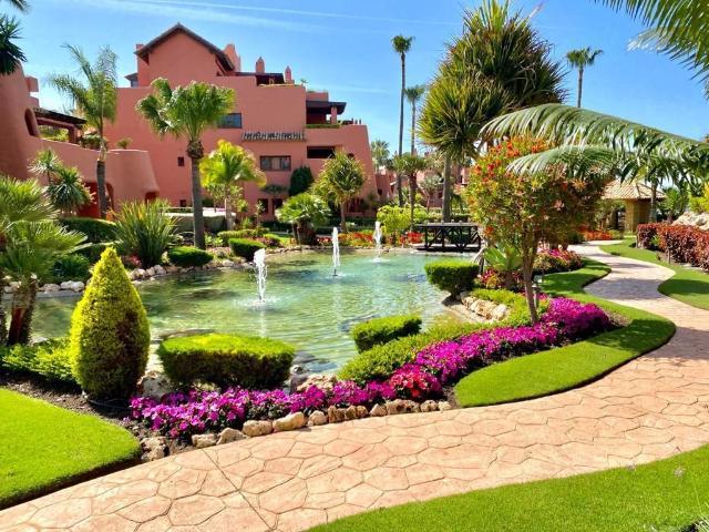 Piso exclusivo de 147 m2 en venta en Estepona, Andalucía