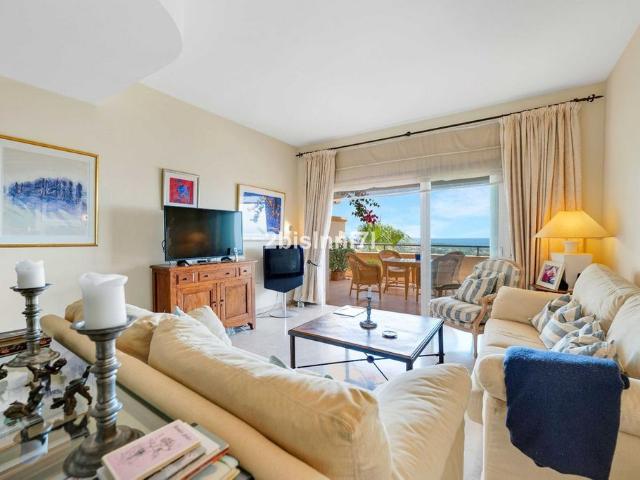 Piso exclusivo de 150 m2 en venta en Elviria, Andalucía