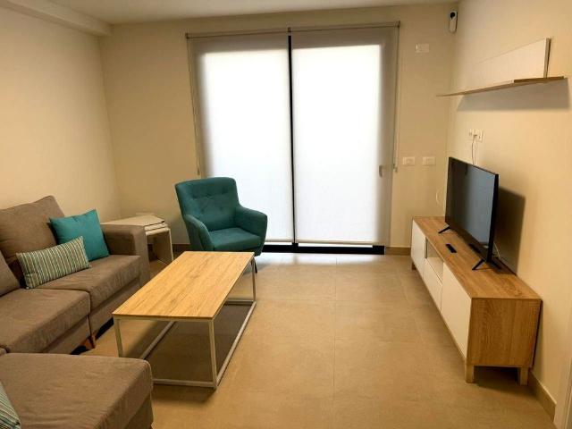 Piso de alto standing de 170 m2 en alquiler en Santiago del Teide, Canarias