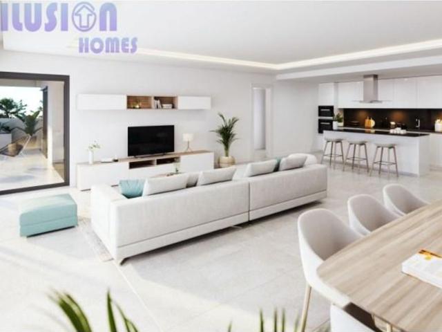 Piso de alto standing en venta en Centro, Estepona, Málaga, Andalucía