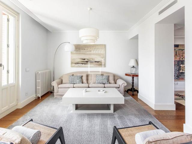 Piso de lujo de 173 m2 en alquiler en Madrid, Comunidad de Madrid