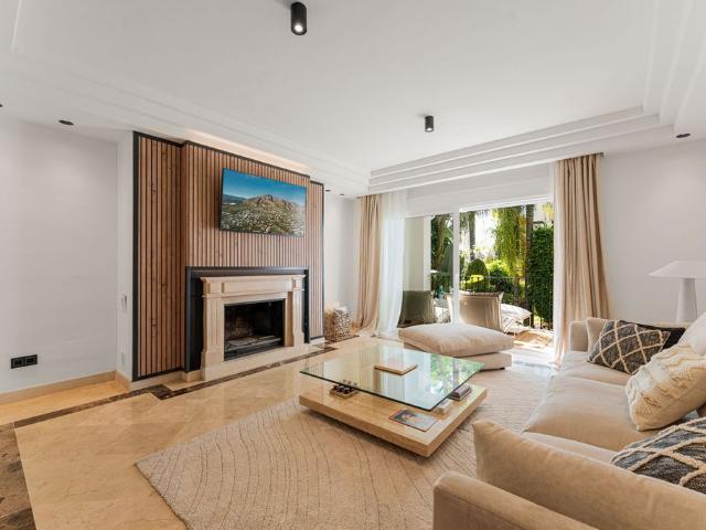 Piso exclusivo de 178 m2 en venta en Sierra Blanca, España
