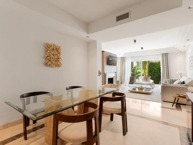 Piso exclusivo de 178 m2 en venta en Sierra Blanca, España