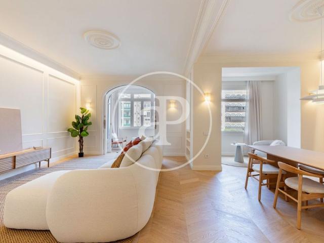 Piso exclusivo de 196 m2 en venta en Barcelona, Cataluña