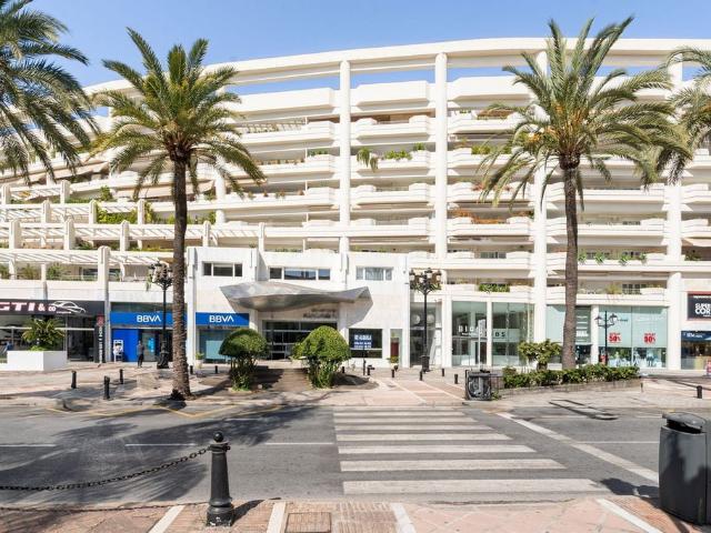 Piso exclusivo de 222 m2 en venta en Puerto Banús, Andalucía
