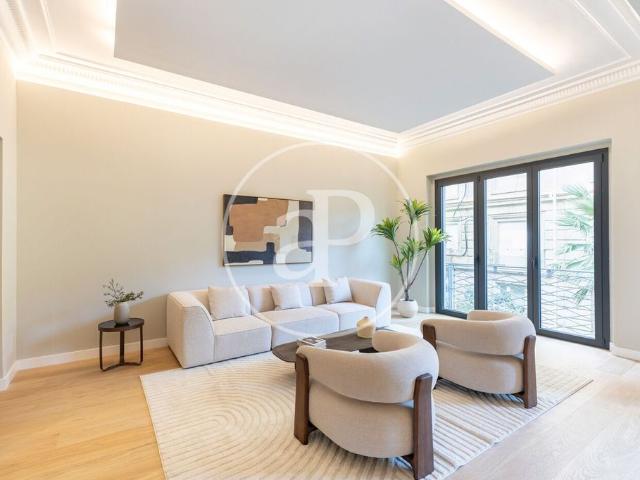 Piso de alto standing en venta en Barcelona, Cataluña