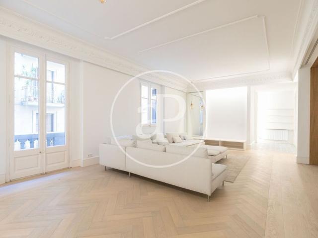 Piso exclusivo de 238 m2 en venta en Barcelona, Cataluña