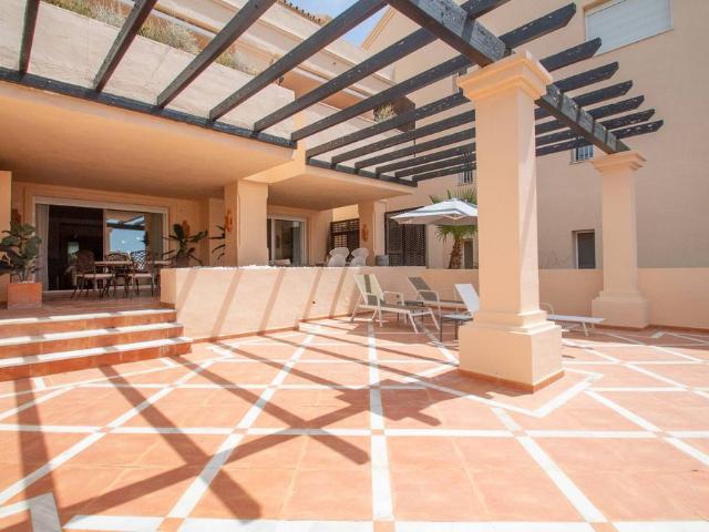 Piso exclusivo de 261 m2 en venta en Nueva Andalucia, Andalucía
