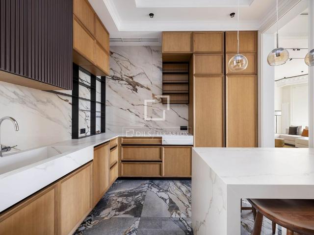 Piso exclusivo de 275 m2 en venta en Barcelona, España